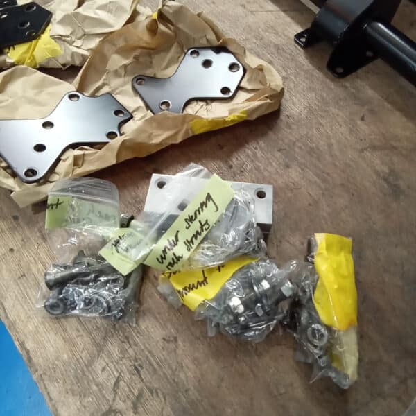 27.05.2025 1969 Aston Martin DB6 Volante Blue assembling shocks and suspension 37