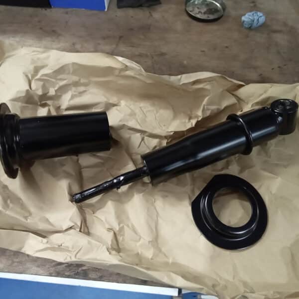 27.05.2025 1969 Aston Martin DB6 Volante Blue assembling shocks and suspension 45