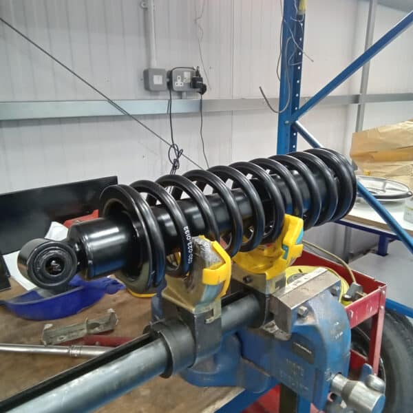 27.05.2025 1969 Aston Martin DB6 Volante Blue assembling shocks and suspension 48