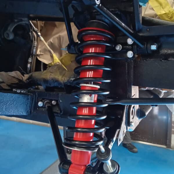 27.05.2025 1969 Aston Martin DB6 Volante Blue suspension and underside 11