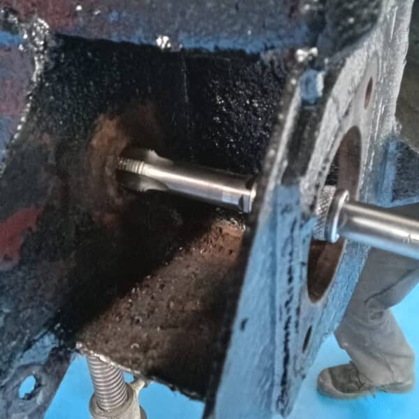 27.05.2025 1969 Aston Martin DB6 Volante Blue suspension and underside 12