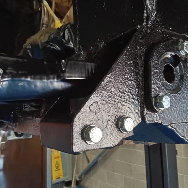 27.05.2025 1969 Aston Martin DB6 Volante Blue suspension and underside 6