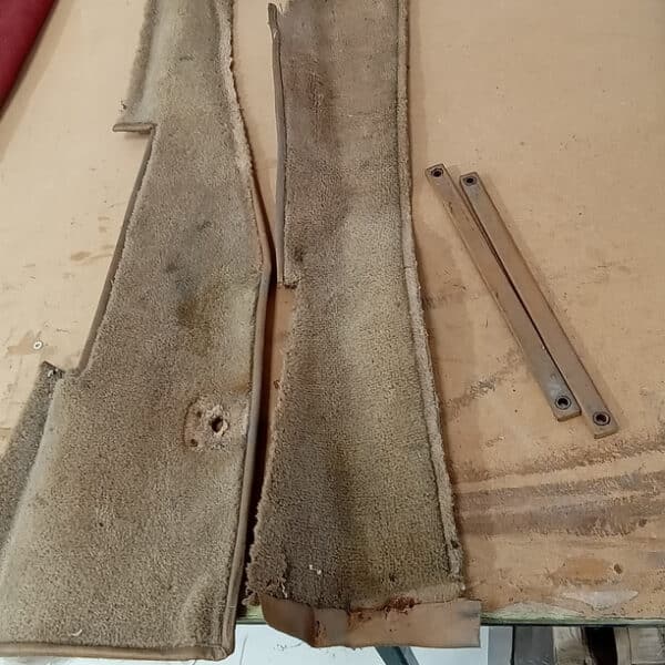 27.05.2025 1976 Jensen Interceptor Blue Interior pieces 1