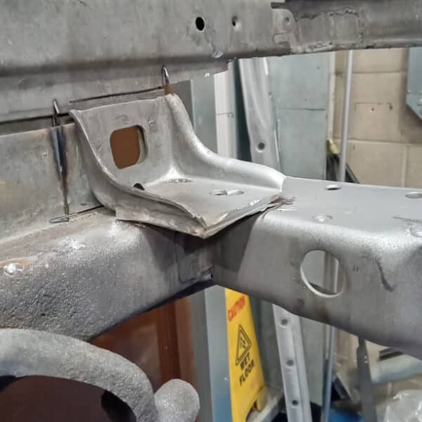 27.05.2025 1978 Mercedes 350SL Red Boot Floor 5