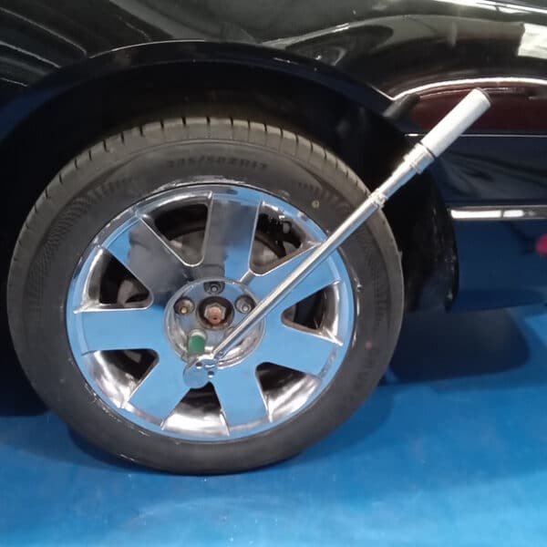 27.05.2025 2002 Ford Thunderbird Black suspension 23