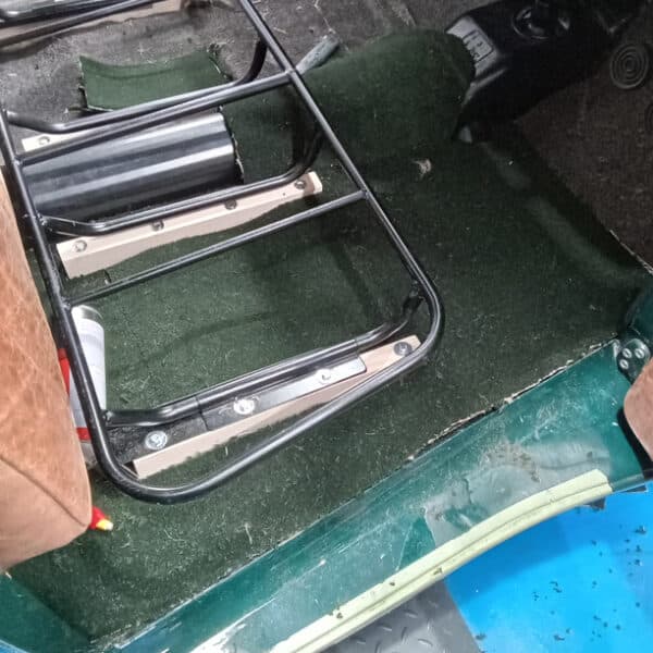 29.05.2025 1951 Austin Devon Pickup Green carpets 2