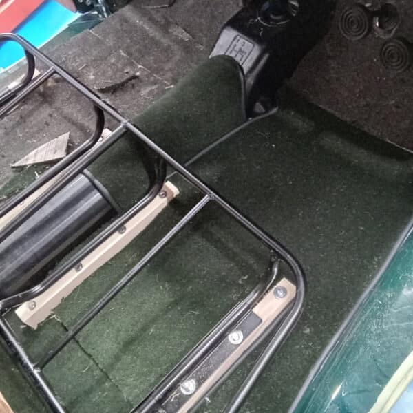 29.05.2025 1951 Austin Devon Pickup Green carpets 3