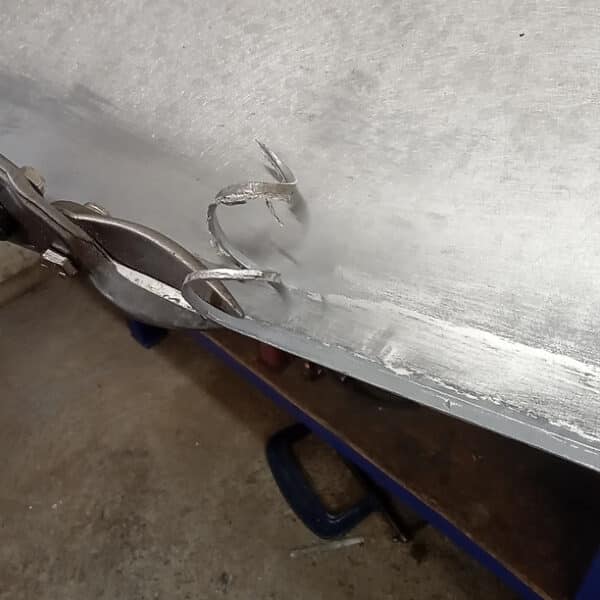 29.05.2025 1969 Aston Martin DB6 Volante Blue Doors Refit 7