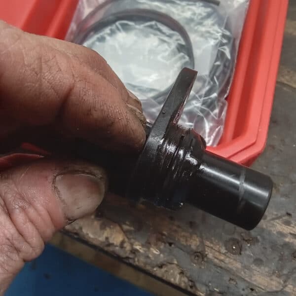 29.05.2025 1993 Ford Escort XR3I Silver Oil Leak 7