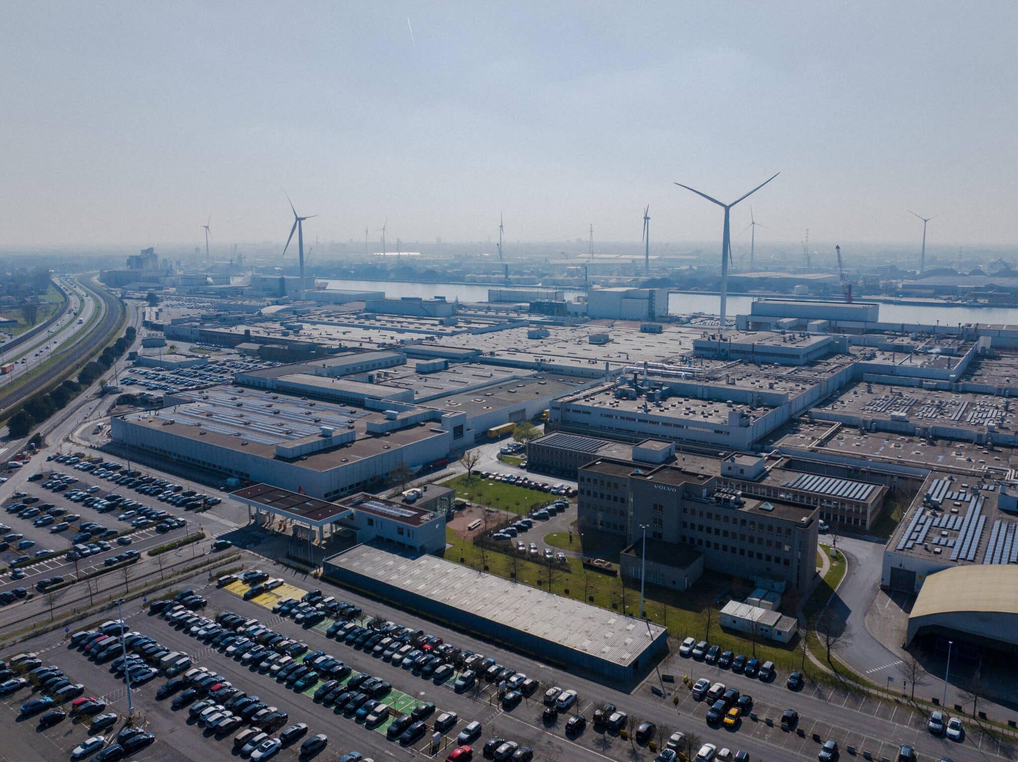 347932 EX30 Start of Production at Volvo Car Gent scaled