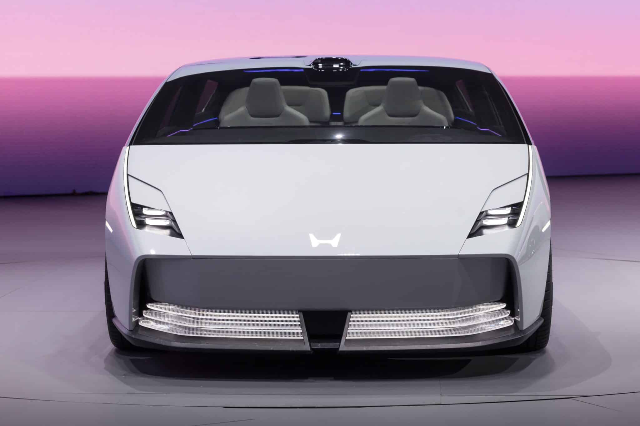 525623 honda 0 saloon and honda 0 suv prototypes