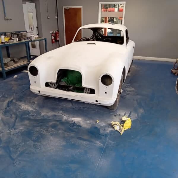 030625 1953 Aston Martin DB2 4 Blocking 05