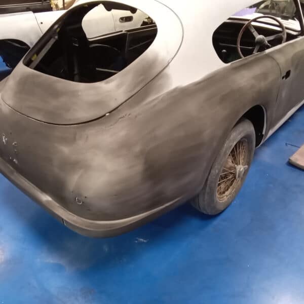 030625 1953 Aston Martin DB2 4 Blocking 11