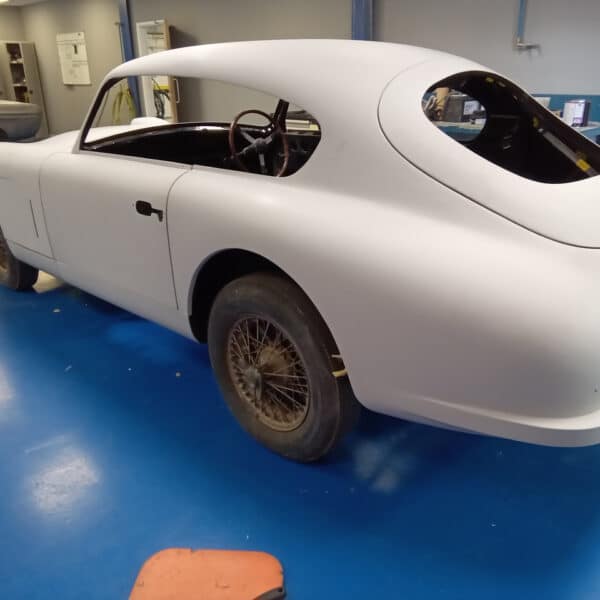 030625 1953 Aston Martin DB2 4 Blocking 27