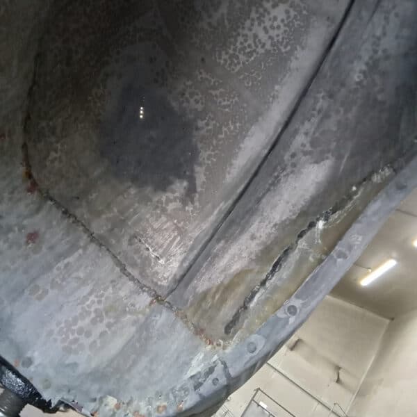 04062025 1978 Mercedes 350sl wings and rust 7