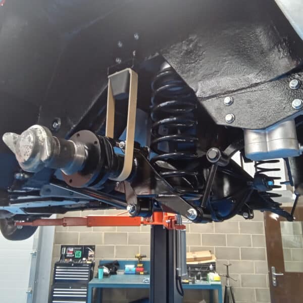 040625 1969 Aston Martin DB6 Volante Rear Suspension Build 5