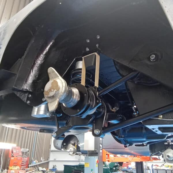 040625 1969 Aston Martin DB6 Volante Rear Suspension Build 8
