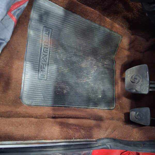 05.06.2025 1972 Triumph Stag Drivers carpet 2