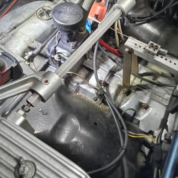 050625 1973 Porsche 914 Temp Guage Gear Lever Bushes and Alternator 11