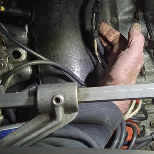 050625 1973 Porsche 914 Temp Guage Gear Lever Bushes and Alternator 9