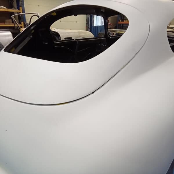 060625 1953 Aston Martin DB24 Polyfan to 120 24