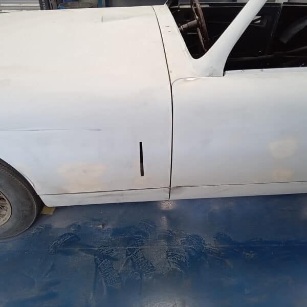 060625 1953 Aston Martin DB24 Polyfan to 120 6