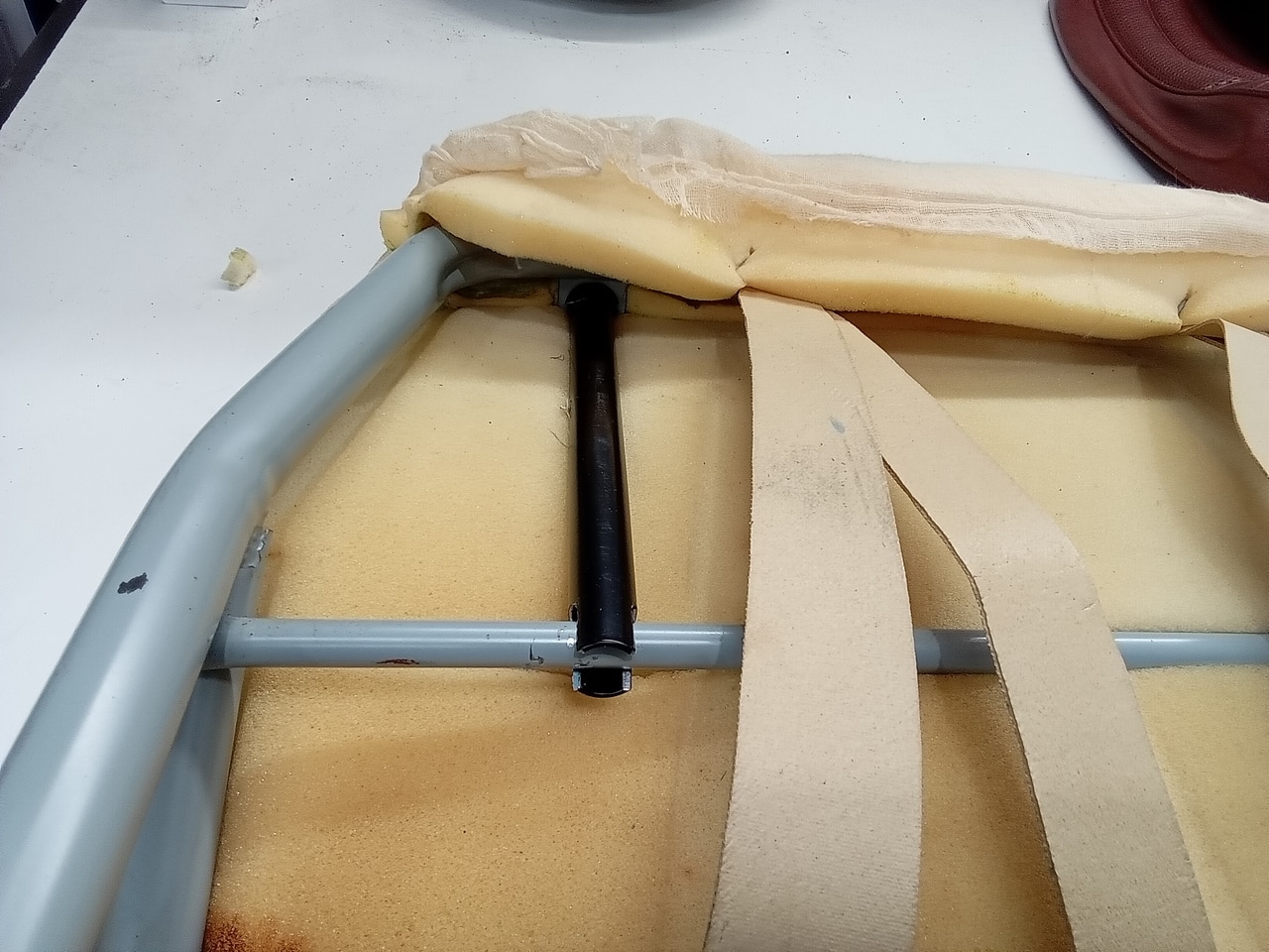 060625 1966 Volvo Amazon Headrests 02