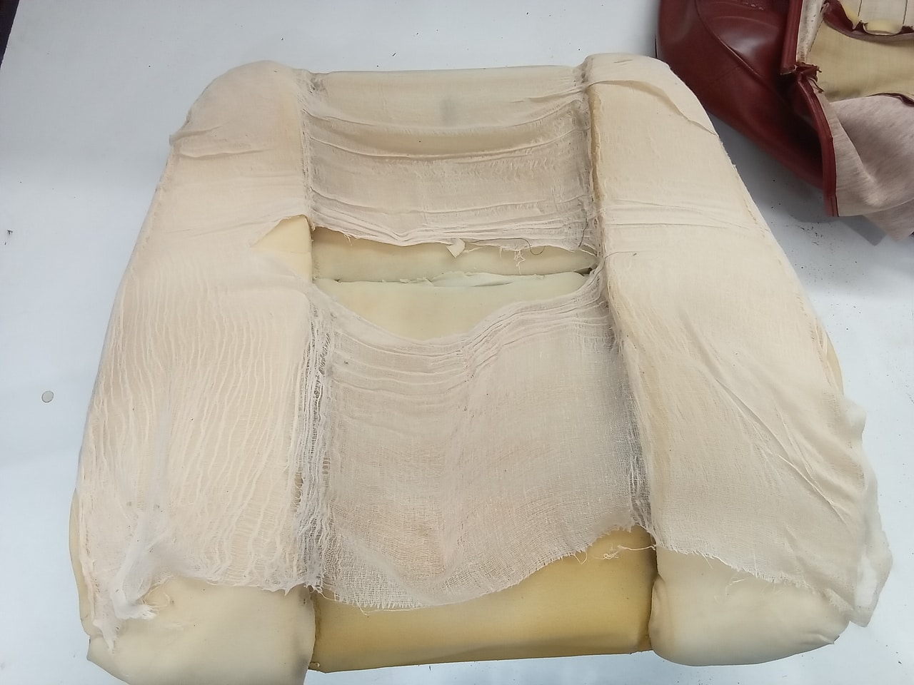 060625 1966 Volvo Amazon Headrests 04
