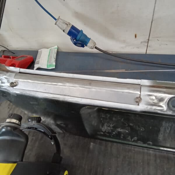 060625 1988 Volkswagen Golf GTI Green Rust Repairs 03