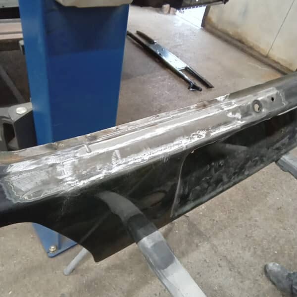 060625 1988 Volkswagen Golf GTI Green Rust Repairs 07