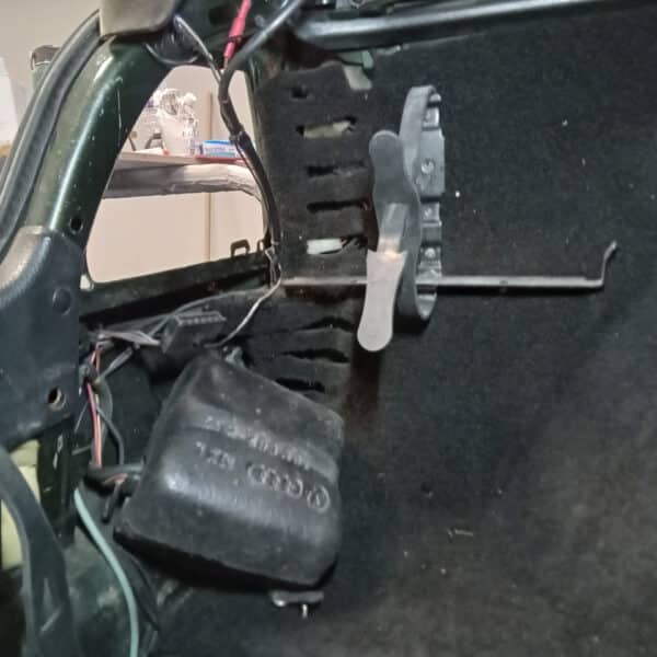 060625 1988 Volkswagen Golf GTI Green Rust Repairs 10