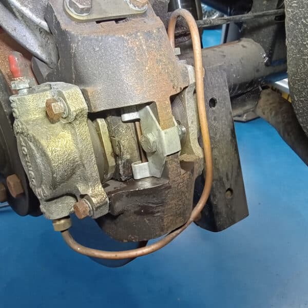 10.06.2025 1964 Daimler 2.5 V8 Blue costumer Jobs 32