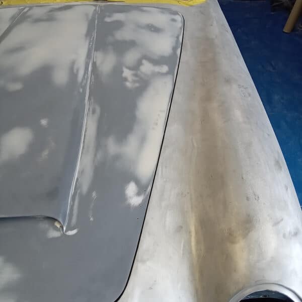 10.06.2025 1969 Aston Martin DB6 Volante Blue Grapping doors.boot 2