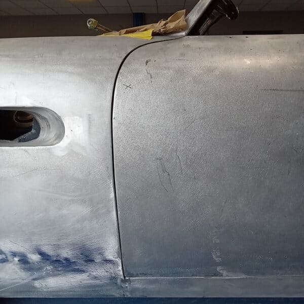 10.06.2025 1969 Aston Martin DB6 Volante Blue Grapping doors.boot 6