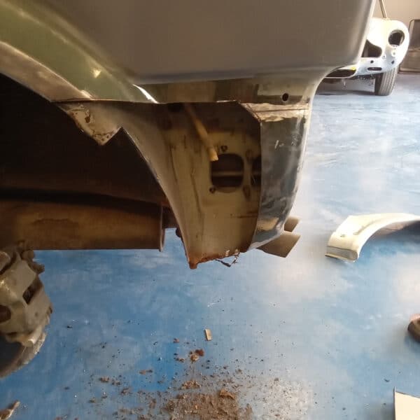 10.06.2025 1988 Volkswagen Golf GTI Rust 1