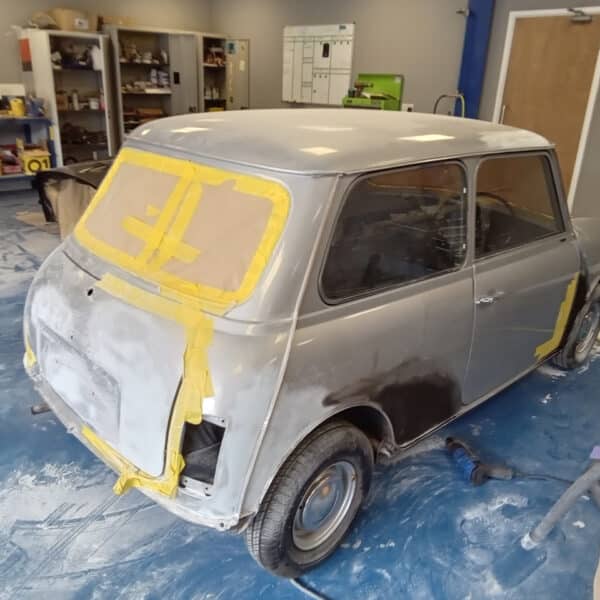 11062025 1977 Leyland Mini 1000 rust spots 12
