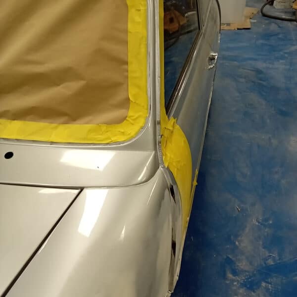 11062025 1977 Leyland Mini 1000 rust spots 5