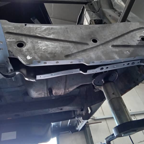 12062025 1978 Mercedes 350SL floors and frame 9