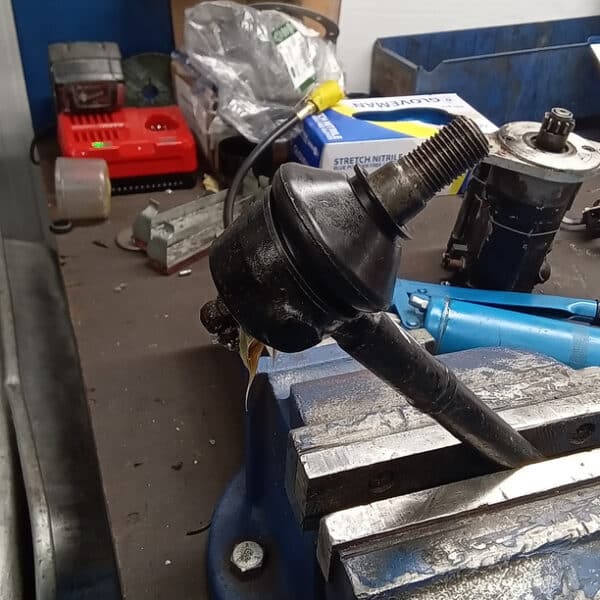 13062025 1963 Jaguar MKII appraisal and repairs 28