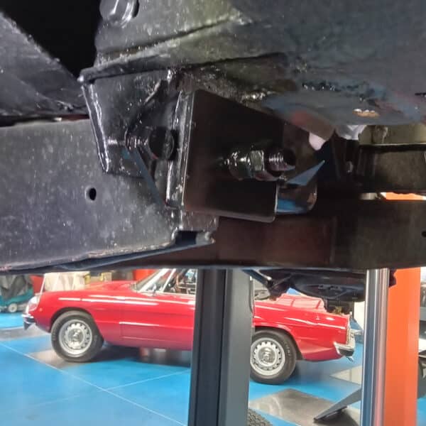 190620225 1963 Jaguar MKII repairs 13