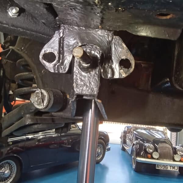 190620225 1963 Jaguar MKII repairs 7