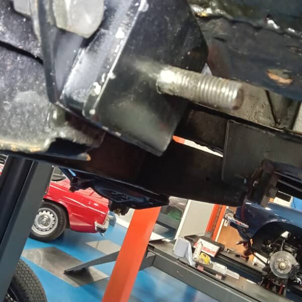 190620225 1963 Jaguar MKII repairs 8
