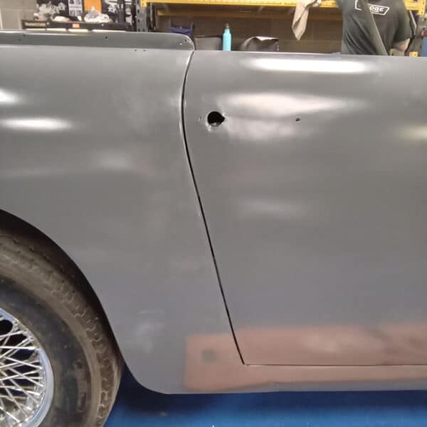 19062025 1969 Aston Martin DB6 epoxy 2