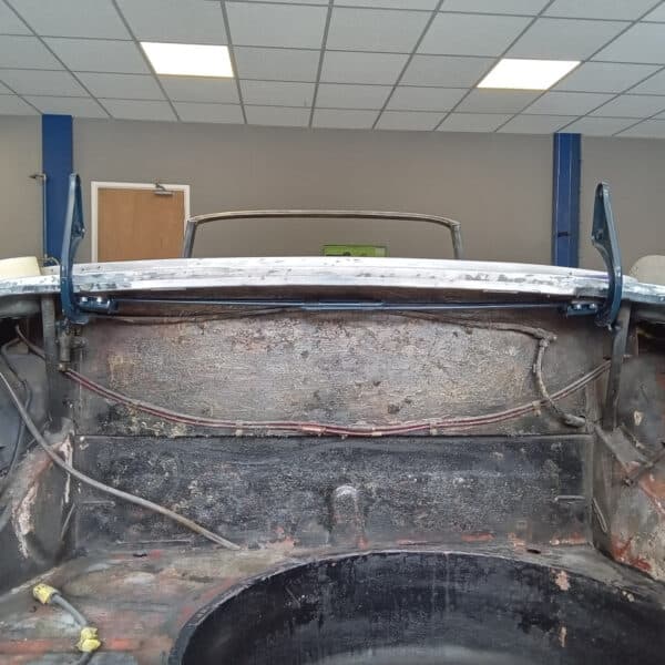 19062025 1969 Aston Martin DB6 epoxy 35