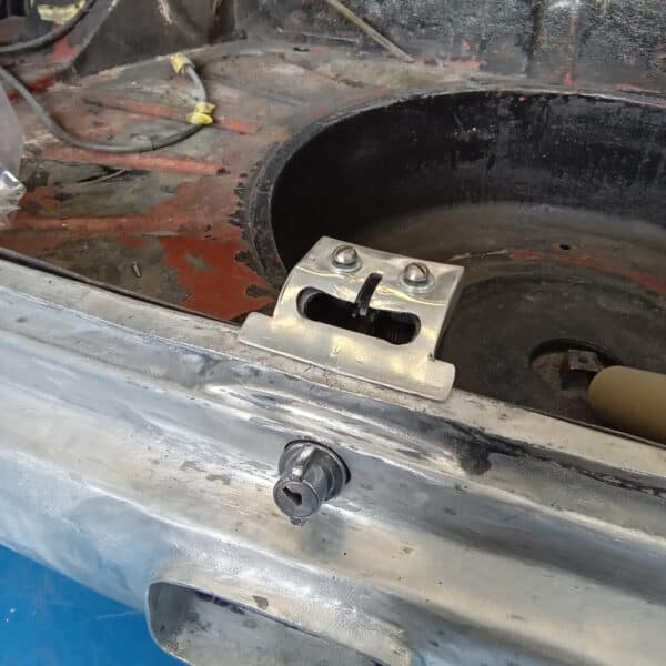 19062025 1969 Aston Martin DB6 epoxy 37