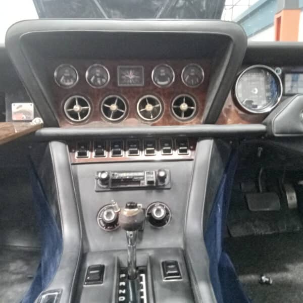 19062025 1976 Jensen Interceptor dash out 13