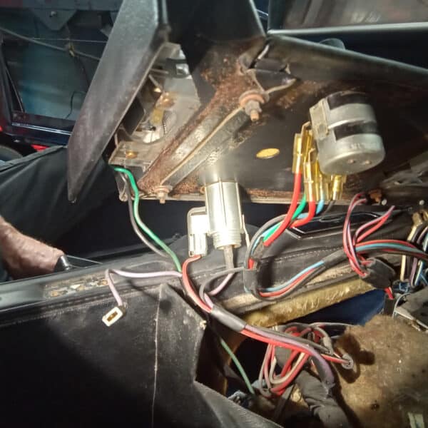 19062025 1976 Jensen Interceptor dash out 19