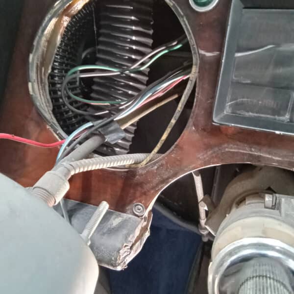 19062025 1976 Jensen Interceptor dash out 30