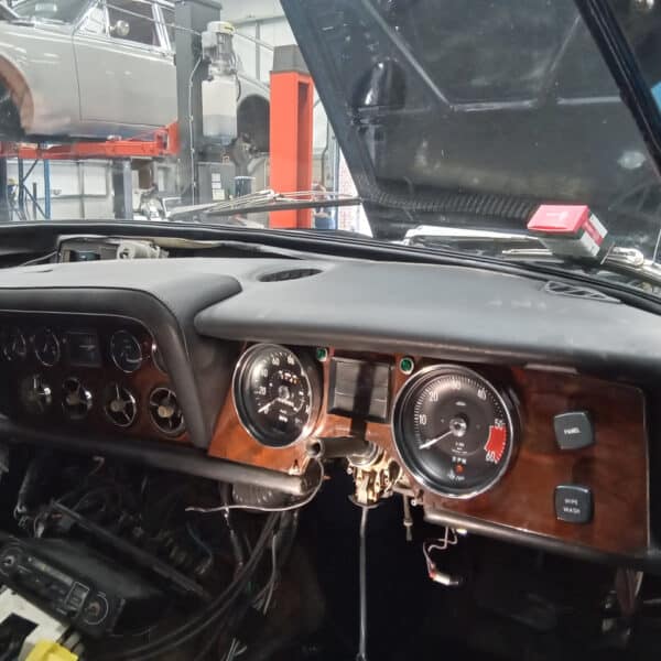 19062025 1976 Jensen Interceptor dash out 36