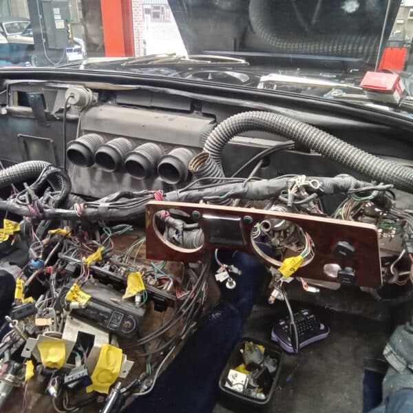 19062025 1976 Jensen Interceptor dash out 45